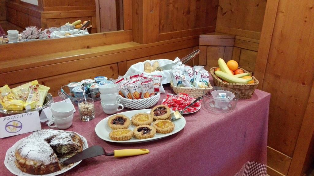 B&B Augusto Madonna Zewnętrze zdjęcie
